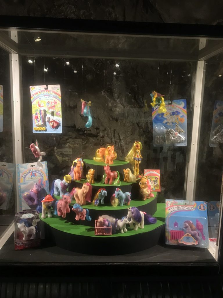 Utställning av My Little pony hästar på Stockholm Toy Museum